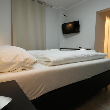 Schiller Pension Bielefeld Exteriör bild