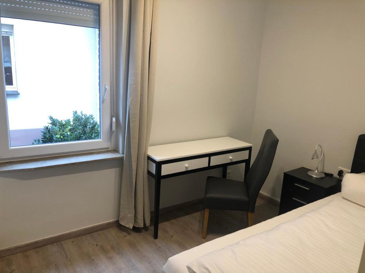 Schiller Pension Bielefeld Exteriör bild