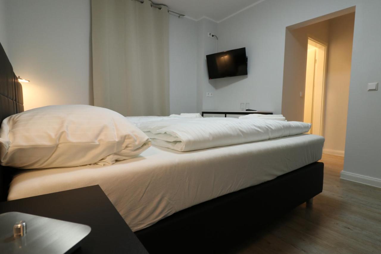 Schiller Pension Bielefeld Exteriör bild
